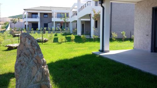 Olmeta-di-Tuda Apartamento | Appartement charmant à Olmeta di Tuda avec piscine partagée