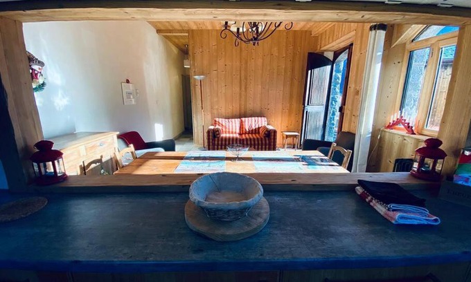 Saint-Jean-dʼAulps Apartamento | Appartement cosy avec jardin