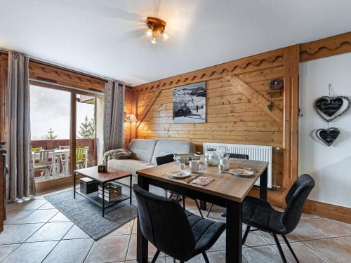 Meribel Village Apartamento | Appartement cosy à Méribel avec piscine, spa et proche pistes - FR-1-566-7