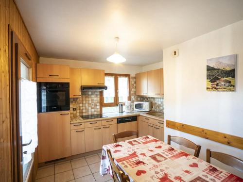 Chatel Apartamento | Appartement cosy 3 pièces, 6 pers, Centre village, balcon sud, à 100m des remontées mécaniques - FR-1-676-24