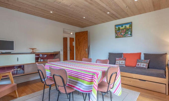 Megeve Apartamento | Appartement cosy 4 pers, 1 ch, proche télécabines et centre, balcon exposé sud, parking, wifi - FR-1-453-59