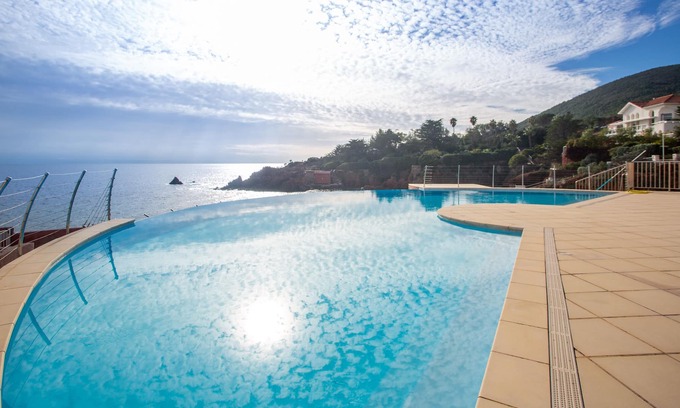 Le Trayas Apartamento | Appartement cosy les pieds dans l'eau