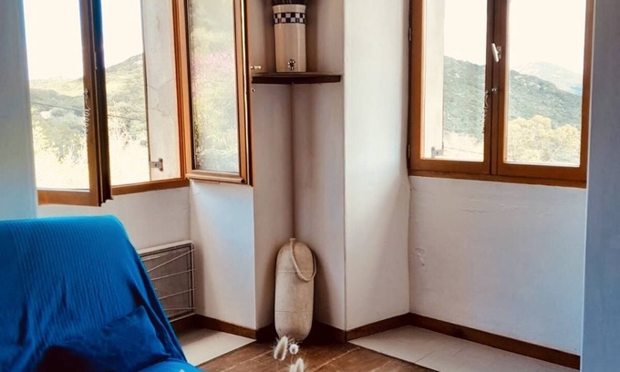 Grossa Casa | Appartement Dans un Village de Charme à 15 Minutes des Plages