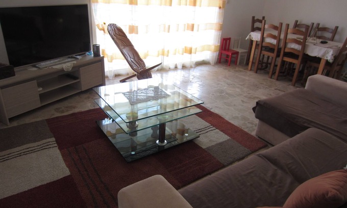 Lambesc Apartamento | Appartement Dans Villa Calme Proches Toutes Comodites