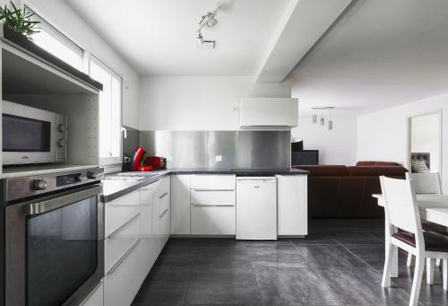 Charnecles Apartamento | Appartement de 70 m2 dans maison comptenporaine