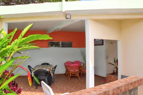 Port-Louis Apartamento | Appartement de charme à Port-Louis, 35 m², jardin privé
