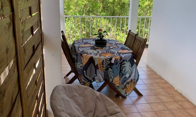 Morel Apartamento | Appartement Douillet au Moule à 10 min de la Plage