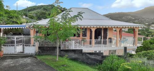 Le Vauclin Apartamento | Appartement douillet avec vue sur les montagnes au Vauclin