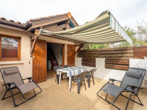 Biscarrosse Plage Apartamento | Appartement duplex à deux pas de l'océan pour 4 personnes, cour privée, ménage inclus - FR-1-319-600