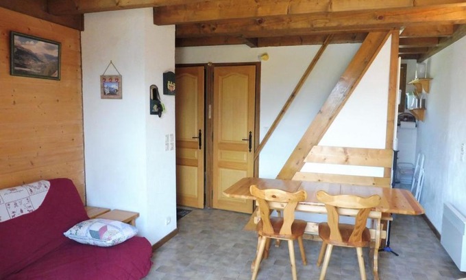 Crest-Voland Apartamento | Appartement duplex cosy à Crest-Voland, 6 pers, proche pistes et garage inclus - FR-1-595-72