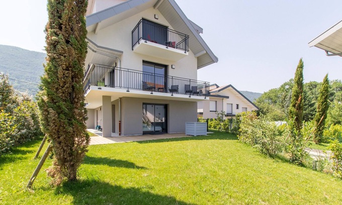 Cessenaz Apartamento | Appartement Duplex Jardin
