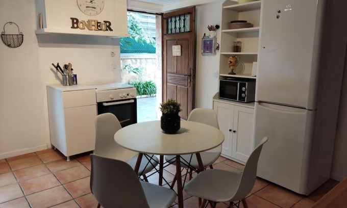 Hyeres Apartamento | appartement en rez de jardin et terrasse ds villa