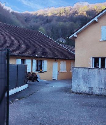 Tullins Apartamento | Appartement entier meublé à neuf avec garage