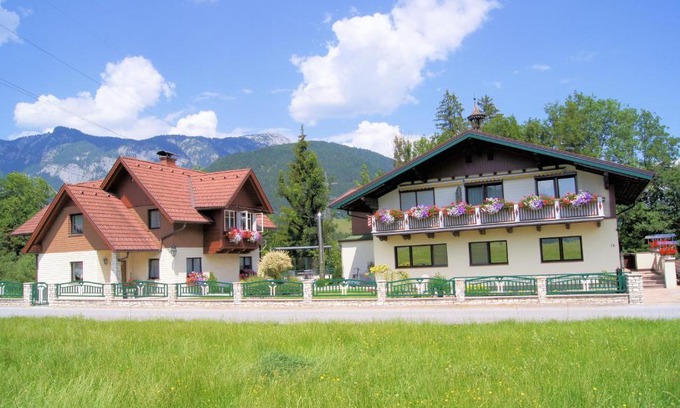 Weissenbach Apartamento | Appartement Etschbacher