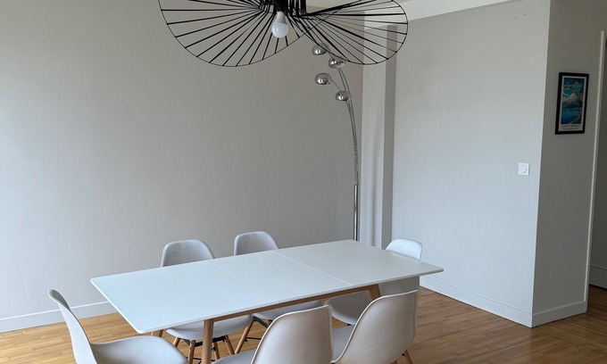 Bois-Colombes Apartamento | Appartement Familial Meublé Tout Confort - 70m² - 2 Chambres