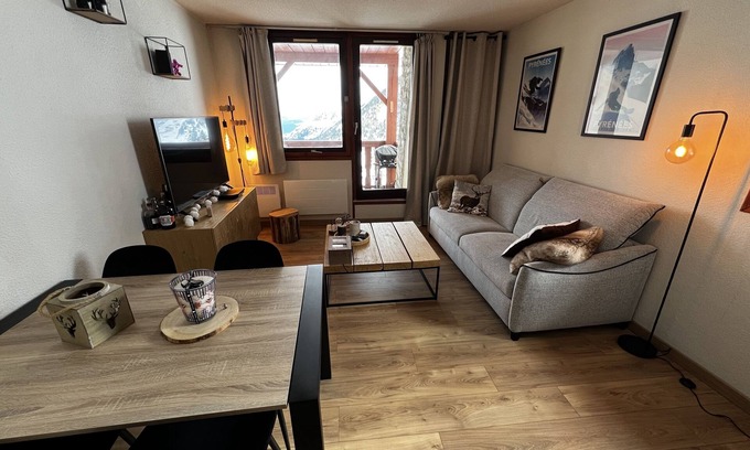 La Mongie Apartamento | Appartement 6 Personnes, 1 Chambres Avec vue sur les Pistes de Lamongie