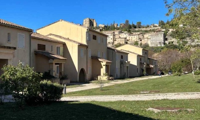Montbrun-les-Bains Apartamento | Appartement - Piscine - ccbbci0