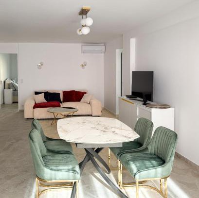 Villefranche-sur-Mer Apartamento | Appartement de luxe climatisé, parking & 2 balcons