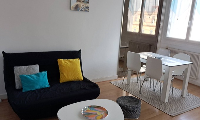 Troyes Apartamento | Appartement Le Gambetta - Centre Ville Troyes # Wifi