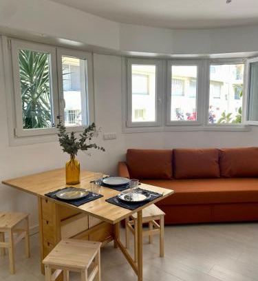Cros-de-Cagnes Apartamento | Appartement lumineux, rénové et à 10 min de la plage & parking - Cagnes sur Mer !