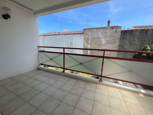 Pontaillac Apartamento | Appartement lumineux près de la plage avec terrasse, parking, et équipements modernes - FR-1-494-98