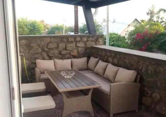 Trois-Bassins Apartamento | Appartement moderne au cœur de Les Trois-Bassins avec jacuzzi