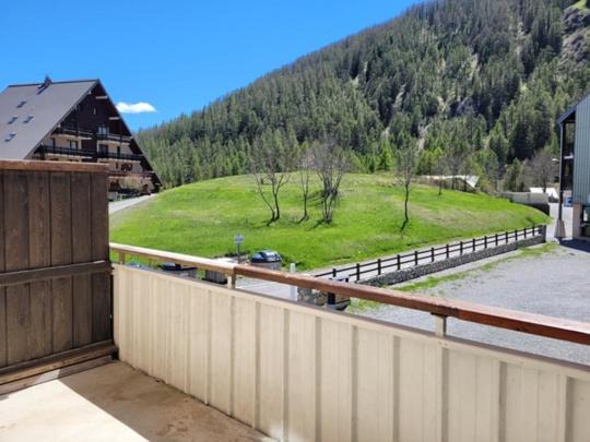 Reallon Apartamento | APPARTEMENT MONTAGNE
