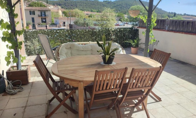 Les Arcs-sur-Argens Apartamento | Appartement provençal avec terrasse dans le Var