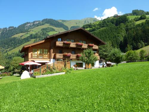 Rauris Apartamento | Appartement-Pension Fahrnberggut