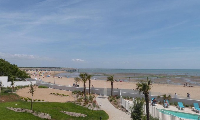 La Tranche-sur-Mer Apartamento | Appartement plage, piscine, balcon, animaux, parking - FR-1-194-201