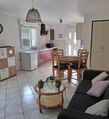 Piolenc Apartamento | Appartement plain-pied