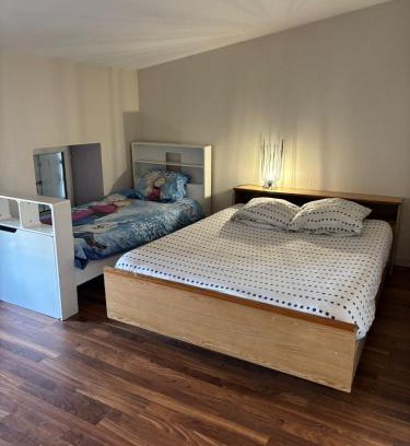 Chef-Boutonne Apartamento | Appartement pour 5 à 7 personnes