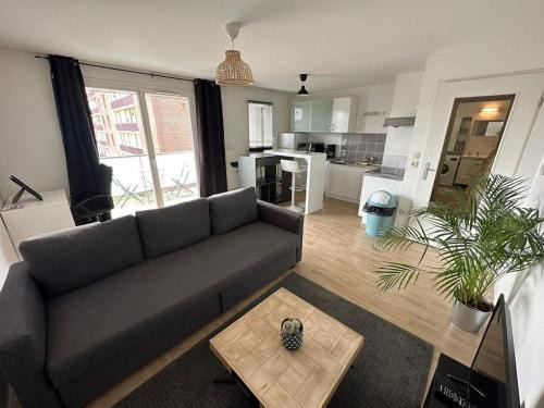 Faubourg de Bethune Apartamento | Appartement proche CHU avec balcon et parking