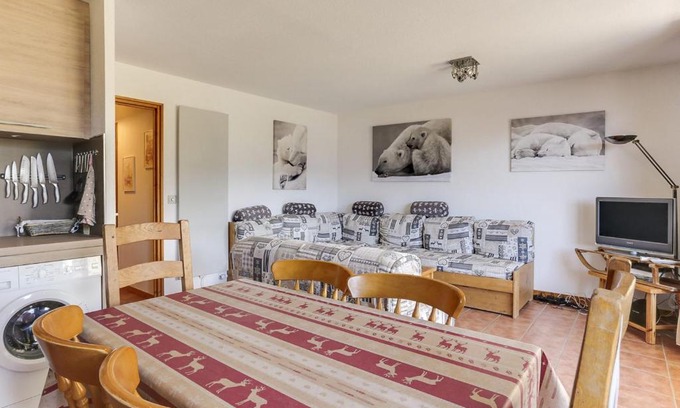 Vallandry Apartamento | Appartement rénové 4 pièces, 8 pers, près des pistes, Vallandry, parking, balcon sud - FR-1-411-154