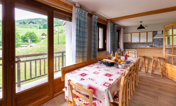 Saint-Sorlin-d'Arves Apartamento | Appartement spacieux à Saint-Sorlin-d'Arves 87 m² vue montagne