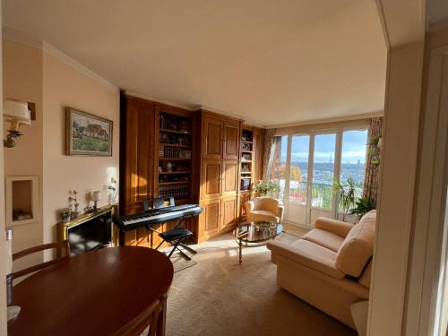 Suresnes Apartamento | Appartement Suresnes vue sur la tour Eiffel