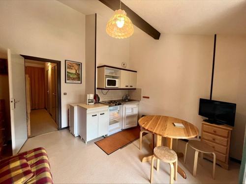 Laveissiere Apartamento | Appartement T2 cabine proche pistes avec balcon et casier à skis - FR-1-787-13