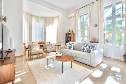 Agay Apartamento | Appartement unique - 6 personnes - Clim Terrasse Parking Plages