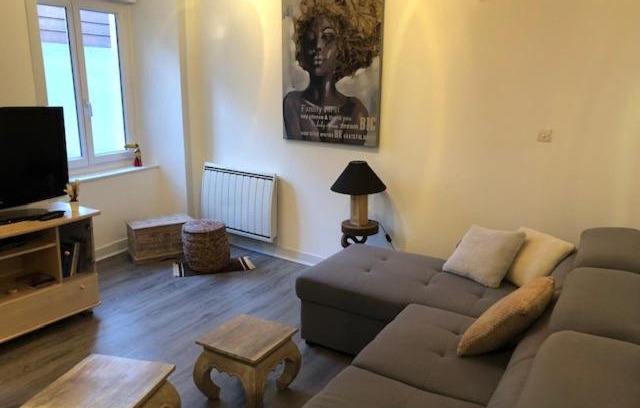 Bort-les-Orgues Apartamento | APPARTEMENT VUE SUR LES ORGUES
