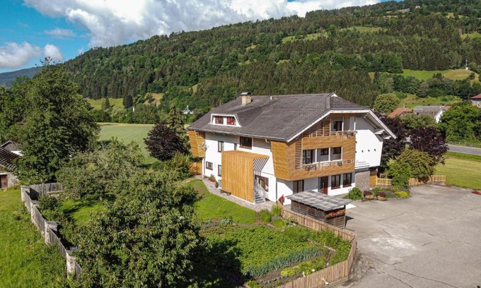 Gmuend in Kaernten Apartamento | Appartements Prunner