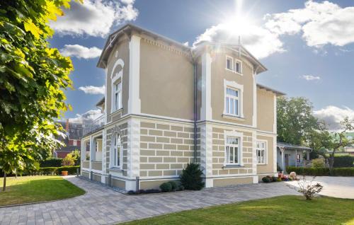 Kuehlungsborn Villa | Appartements Villa Glückspilz OFC 27