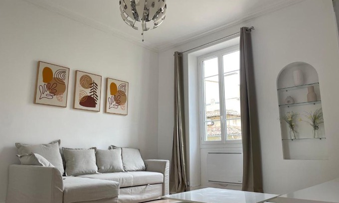 Quartier Administrations Apartamento | Appartemment Nimes Arènes
