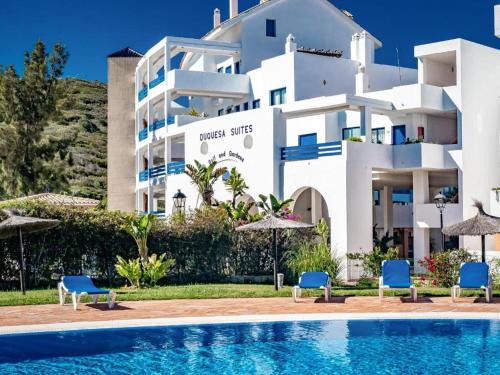 Castillo de Sabinillas Apartamento | Appartment Urbanizacion Duquesa Suites Golf and Garden Beautiful View