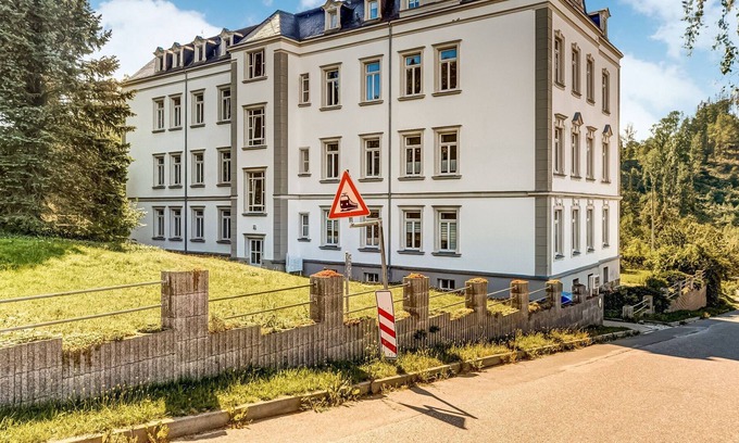Grunhainichen Villa | Atractiva villa con jardín en Borstendorf, Alemania
