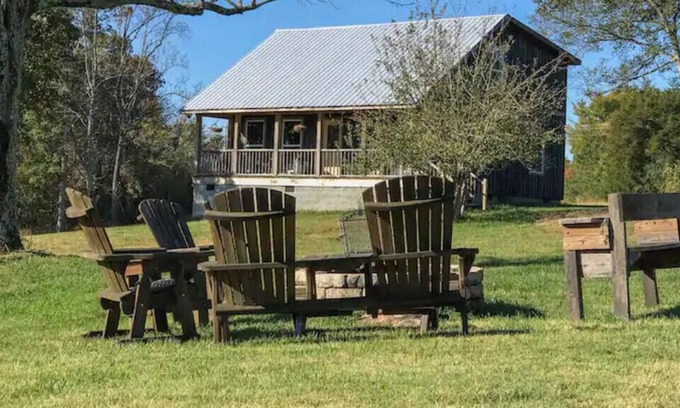 Hickman Cabina | Apple Ridge Farm Guest House