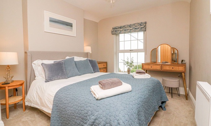 Westward Ho Cabaña | APPLESTOW, pet friendly, luxury holiday cottage in Northam