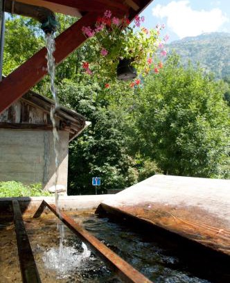 Oz-en-Oisans Apartamento | Après l'école, appartement de charme