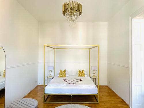 Lend Apartamento | APSTAY City Center Deluxe ǀ FREE Parking ǀ Self Check-in