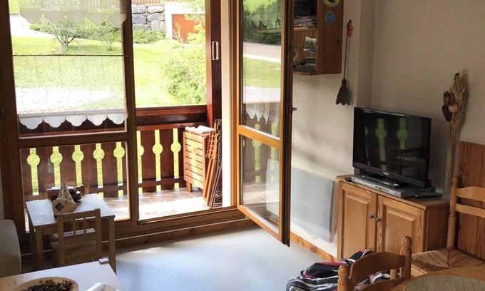 Les Hopitaux-Neufs Apartamento | Apt 4/6 persons "les combettes" near metabief