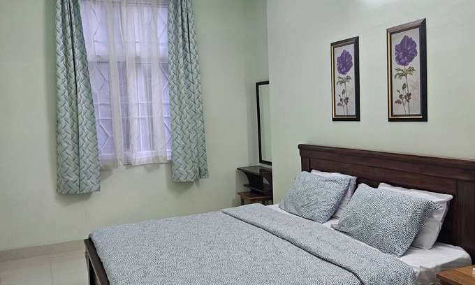 Toli Chowki Apartamento | APT 4 Spacious 3-bedroom apartment with WiFi, AC in delightful Hyderabad
